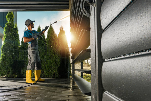 Best Pool Deck Cleaning  in Shasta Lake, CA